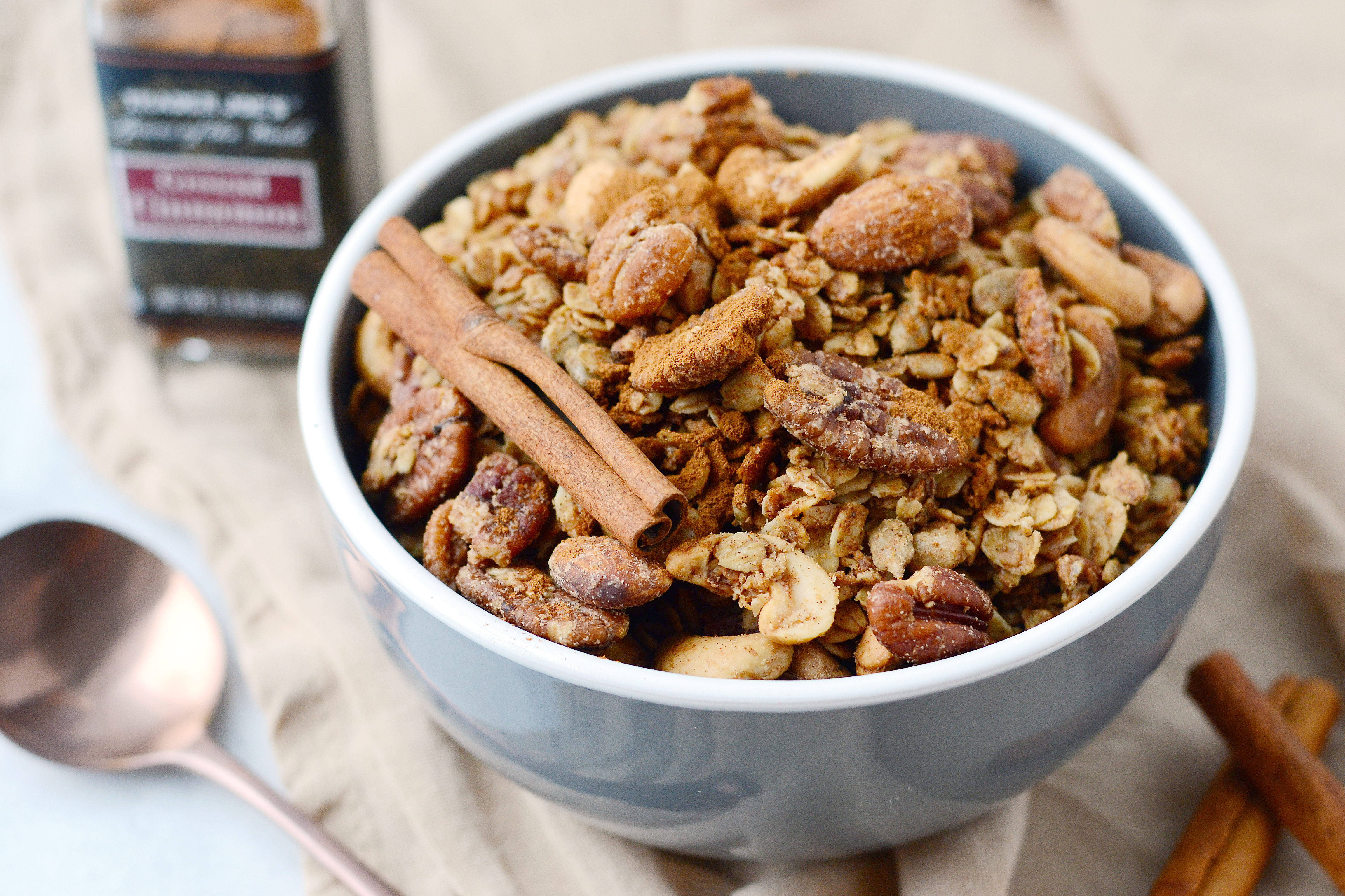 Cinnamon Spice Granola // There's nothing better than homemade granola. This simple Cinnamon Spice Granola recipe makes the perfect breakfast treat - init4thelongrun.com