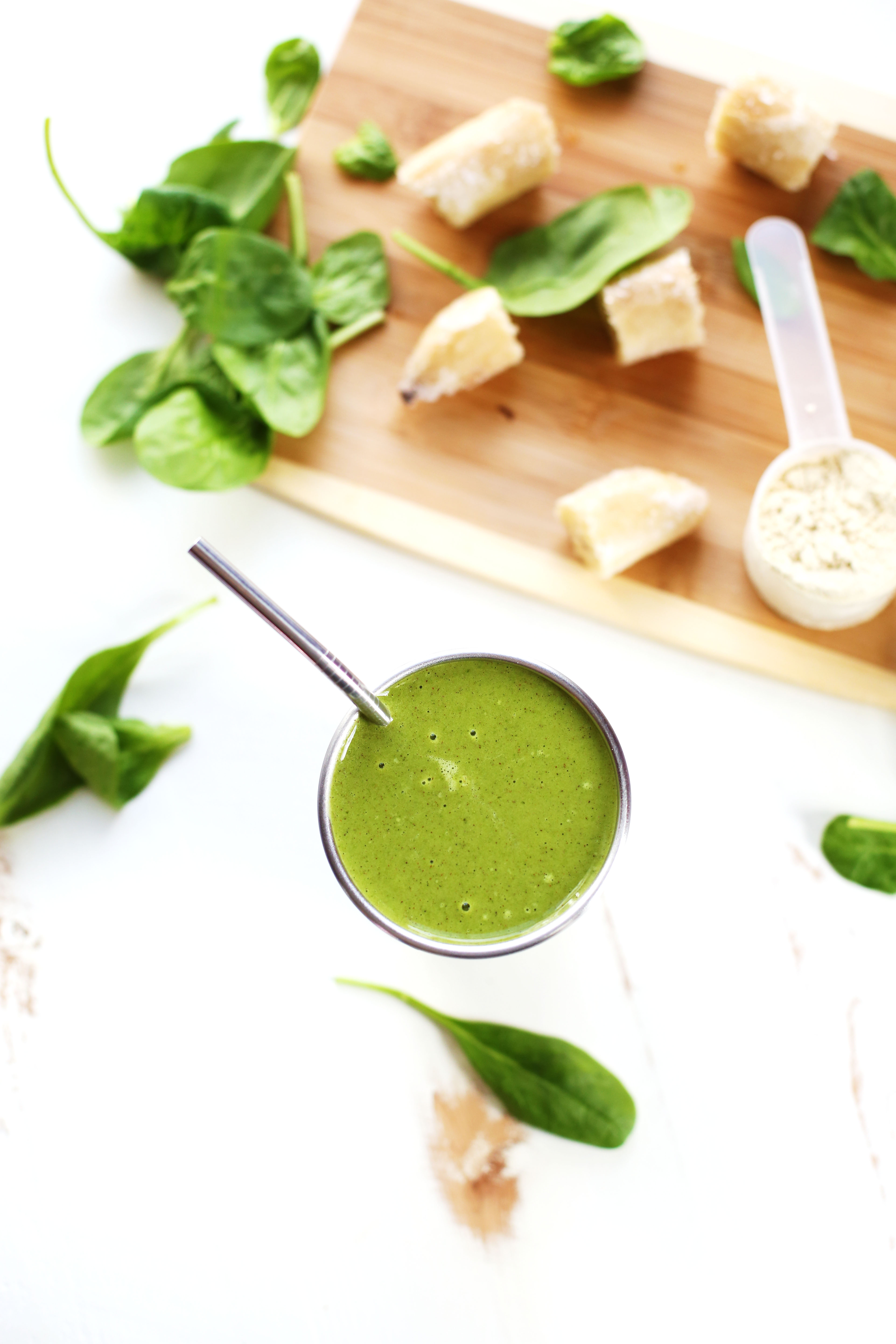 Whether you're refueling after at tough workout or looking for a greens & protein packed breakfast, this simple post workout green smoothie will hit the spot.