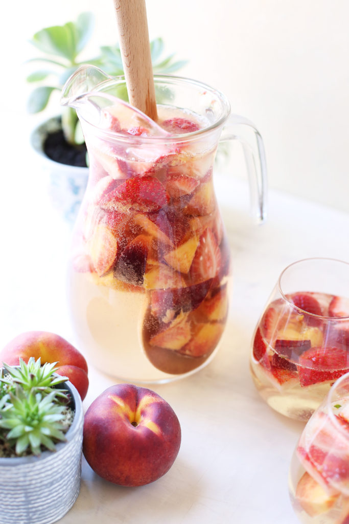Strawberry Peach White Wine Sangria